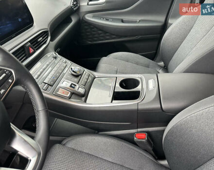 Серый Хендай Санта Фе, объемом двигателя 2.5 л и пробегом 17 тыс. км за 31500 $, фото 7 на Automoto.ua