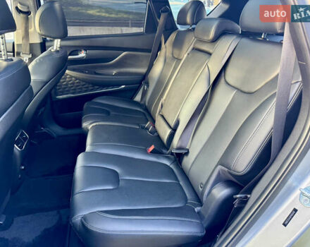 Серый Хендай Санта Фе, объемом двигателя 1.6 л и пробегом 51 тыс. км за 37900 $, фото 28 на Automoto.ua