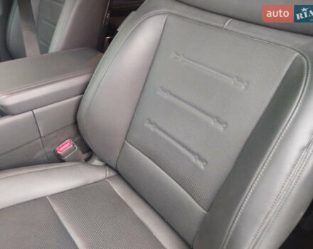 Серый Хендай Санта Фе, объемом двигателя 2.5 л и пробегом 8 тыс. км за 36500 $, фото 7 на Automoto.ua