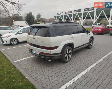 Серый Хендай Санта Фе, объемом двигателя 2.5 л и пробегом 8 тыс. км за 36500 $, фото 3 на Automoto.ua