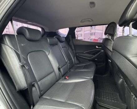 Серый Хендай Санта Фе, объемом двигателя 2.2 л и пробегом 158 тыс. км за 17000 $, фото 16 на Automoto.ua