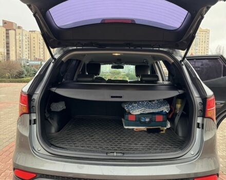 Серый Хендай Санта Фе, объемом двигателя 2.2 л и пробегом 158 тыс. км за 17000 $, фото 12 на Automoto.ua