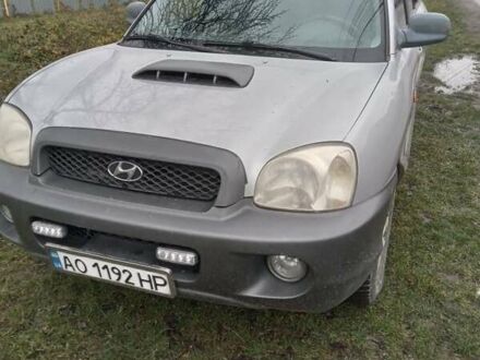 Серый Хендай Санта Фе, объемом двигателя 2 л и пробегом 334 тыс. км за 5000 $, фото 1 на Automoto.ua