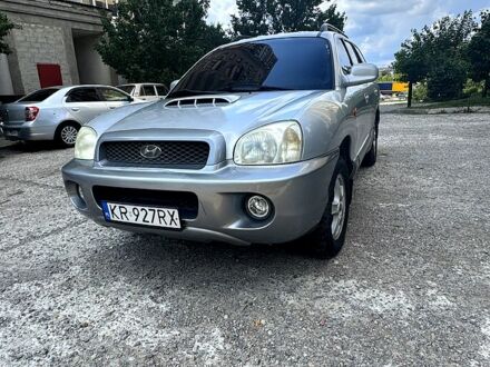Сірий Хендай Санта Фе, об'ємом двигуна 2 л та пробігом 247 тис. км за 4600 $, фото 1 на Automoto.ua