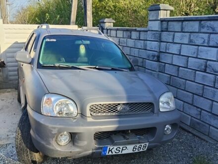 Хендай Санта Фе 2003 в Ровно на Automoto.ua Серый Хендай Санта Фе, объемом двигателя 2 л и пробегом 300 тыс. км за 1800 $, фото 1 на Automoto.ua