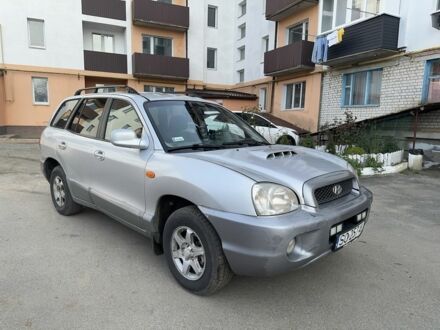 Серый Хендай Санта Фе, объемом двигателя 2 л и пробегом 200 тыс. км за 2800 $, фото 1 на Automoto.ua