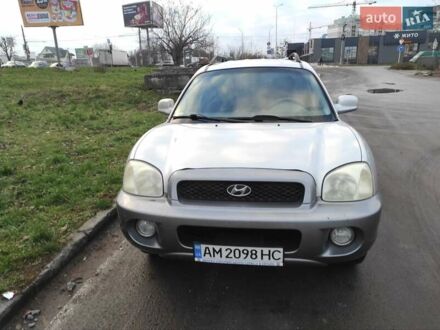 Серый Хендай Санта Фе, объемом двигателя 2 л и пробегом 289 тыс. км за 4900 $, фото 1 на Automoto.ua