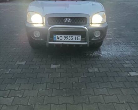 Серый Хендай Санта Фе, объемом двигателя 2 л и пробегом 290 тыс. км за 5500 $, фото 1 на Automoto.ua