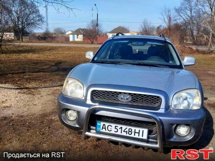 Хендай Санта Фе 2004 в Путивле на Automoto.ua Серый Хендай Санта Фе, объемом двигателя 2 л и пробегом 230 тыс. км за 5999 $, фото 1 на Automoto.ua