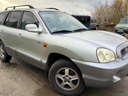 Серый Хендай Санта Фе, объемом двигателя 2 л и пробегом 200 тыс. км за 3200 $, фото 1 на Automoto.ua