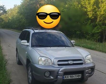 Сірий Хендай Санта Фе, об'ємом двигуна 1.99 л та пробігом 270 тис. км за 6300 $, фото 1 на Automoto.ua