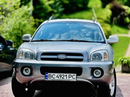 Хендай Санта Фе 2005 в Львове на Automoto.ua Серый Хендай Санта Фе, объемом двигателя 2.4 л и пробегом 262 тыс. км за 6900 $, фото 1 на Automoto.ua