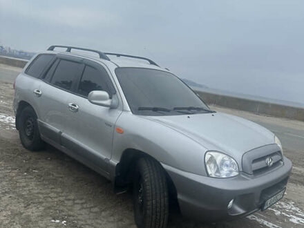 Хендай Санта Фе 2005 в Вышгороде на Automoto.ua Серый Хендай Санта Фе, объемом двигателя 1.99 л и пробегом 345 тыс. км за 5000 $, фото 1 на Automoto.ua