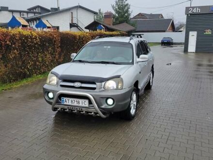 Серый Хендай Санта Фе, объемом двигателя 2 л и пробегом 300 тыс. км за 5700 $, фото 1 на Automoto.ua