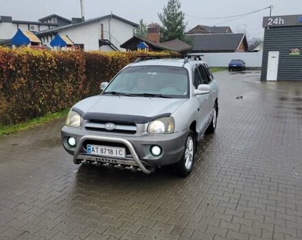 Серый Хендай Санта Фе, объемом двигателя 2 л и пробегом 300 тыс. км за 5700 $, фото 1 на Automoto.ua