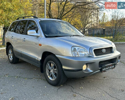 Сірий Хендай Санта Фе, об'ємом двигуна 2 л та пробігом 278 тис. км за 7299 $, фото 1 на Automoto.ua