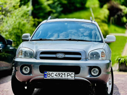 Хендай Санта Фе 2005 в Львове на Automoto.ua Серый Хендай Санта Фе, объемом двигателя 2.4 л и пробегом 262 тыс. км за 6900 $, фото 1 на Automoto.ua