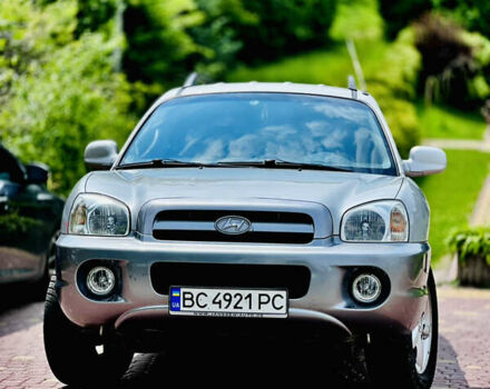 Хендай Санта Фе 2005 в Львове на Automoto.ua Серый Хендай Санта Фе, объемом двигателя 2.4 л и пробегом 262 тыс. км за 6900 $, фото 1 на Automoto.ua