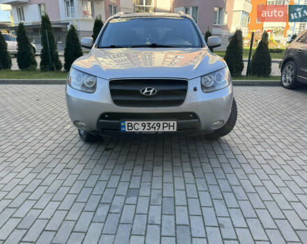 Хендай Санта Фе 2005 в Новояворовск на Automoto.ua Серый Хендай Санта Фе, объемом двигателя 2.2 л и пробегом 290 тыс. км за 8700 $, фото 1 на Automoto.ua