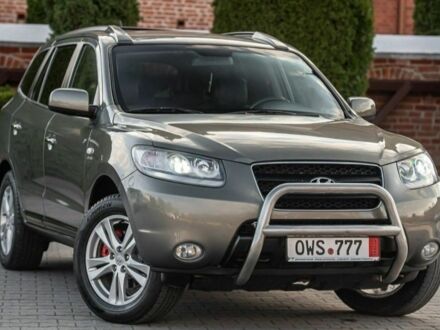 Хендай Санта Фе 2005 в Херсоне на Automoto.ua Серый Хендай Санта Фе, объемом двигателя 2.2 л и пробегом 257 тыс. км за 3000 $, фото 1 на Automoto.ua