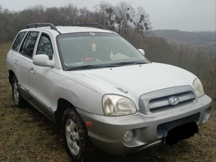 Сірий Хендай Санта Фе, об'ємом двигуна 2 л та пробігом 200 тис. км за 2839 $, фото 1 на Automoto.ua