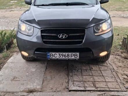 Серый Хендай Санта Фе, объемом двигателя 2.19 л и пробегом 296 тыс. км за 9700 $, фото 1 на Automoto.ua