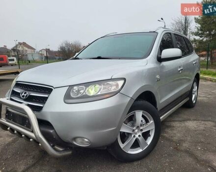 Сірий Хендай Санта Фе, об'ємом двигуна 2.2 л та пробігом 283 тис. км за 9300 $, фото 1 на Automoto.ua