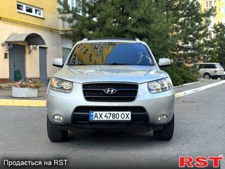 Серый Хендай Санта Фе, объемом двигателя 2.2 л и пробегом 262 тыс. км за 9300 $, фото 1 на Automoto.ua