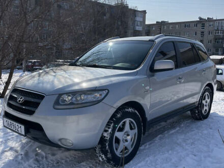 Хендай Санта Фе 2006 в Изюме на Automoto.ua Серый Хендай Санта Фе, объемом двигателя 2.2 л и пробегом 219 тыс. км за 6500 $, фото 1 на Automoto.ua