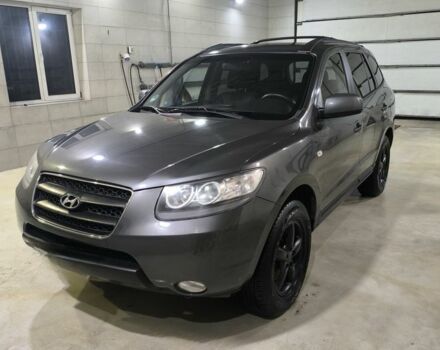 Серый Хендай Санта Фе, объемом двигателя 2.2 л и пробегом 179 тыс. км за 6250 $, фото 1 на Automoto.ua