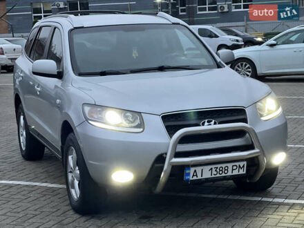 Серый Хендай Санта Фе, объемом двигателя 2.19 л и пробегом 260 тыс. км за 8950 $, фото 1 на Automoto.ua