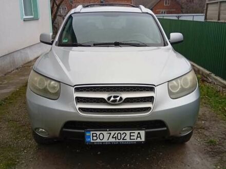 Серый Хендай Санта Фе, объемом двигателя 2.19 л и пробегом 323 тыс. км за 7990 $, фото 1 на Automoto.ua