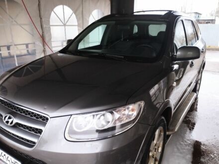 Серый Хендай Санта Фе, объемом двигателя 0 л и пробегом 294 тыс. км за 5700 $, фото 1 на Automoto.ua