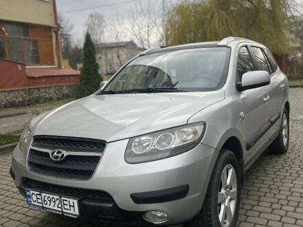 Серый Хендай Санта Фе, объемом двигателя 2.19 л и пробегом 285 тыс. км за 8700 $, фото 1 на Automoto.ua