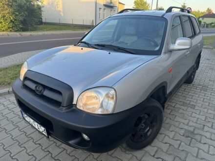 Хендай Санта Фе 2006 в Львове на Automoto.ua Серый Хендай Санта Фе, объемом двигателя 2 л и пробегом 315 тыс. км за 2950 $, фото 1 на Automoto.ua