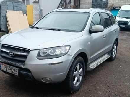 Серый Хендай Санта Фе, объемом двигателя 2 л и пробегом 290 тыс. км за 5000 $, фото 1 на Automoto.ua