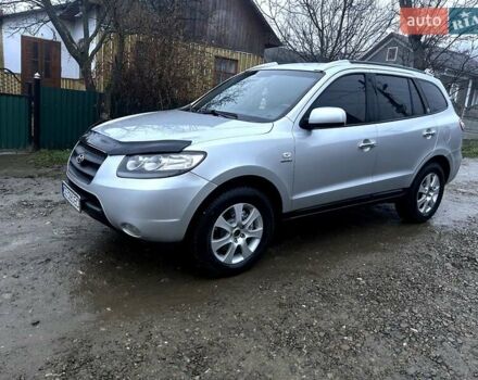 Сірий Хендай Санта Фе, об'ємом двигуна 2.2 л та пробігом 225 тис. км за 8850 $, фото 1 на Automoto.ua