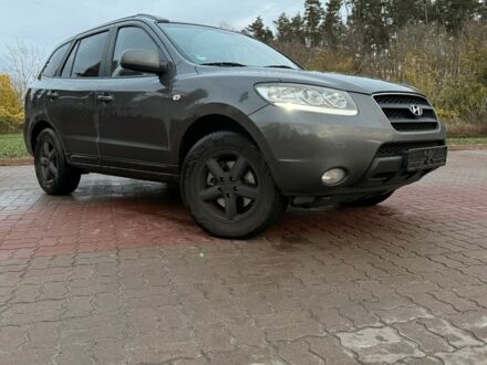 Серый Хендай Санта Фе, объемом двигателя 2.2 л и пробегом 199 тыс. км за 6800 $, фото 1 на Automoto.ua