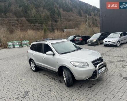 Серый Хендай Санта Фе, объемом двигателя 2.2 л и пробегом 331 тыс. км за 9750 $, фото 1 на Automoto.ua