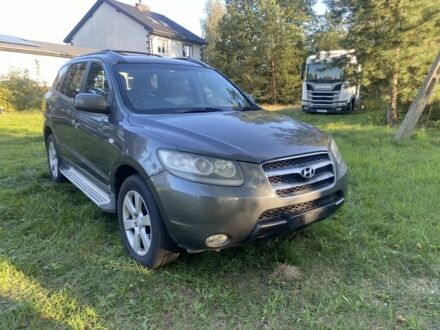 Хендай Санта Фе 2007 в Ровно на Automoto.ua Серый Хендай Санта Фе, объемом двигателя 2.2 л и пробегом 159 тыс. км за 3600 $, фото 1 на Automoto.ua