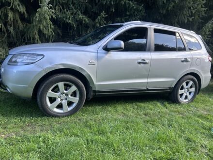 Хендай Санта Фе 2007 у Ужгороді на Automoto.ua Сірий Хендай Санта Фе, об'ємом двигуна 0 л та пробігом 3 тис. км за 4000 $, фото 1 на Automoto.ua