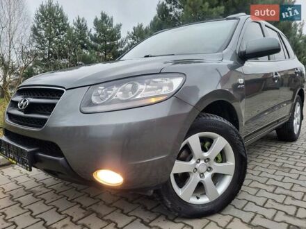 Серый Хендай Санта Фе, объемом двигателя 2.2 л и пробегом 233 тыс. км за 8999 $, фото 1 на Automoto.ua