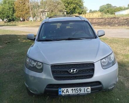 Сірий Хендай Санта Фе, об'ємом двигуна 2.19 л та пробігом 240 тис. км за 8400 $, фото 1 на Automoto.ua