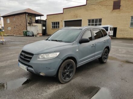 Хендай Санта Фе 2007 в Броварах на Automoto.ua Серый Хендай Санта Фе, объемом двигателя 2.2 л и пробегом 330 тыс. км за 5450 $, фото 1 на Automoto.ua