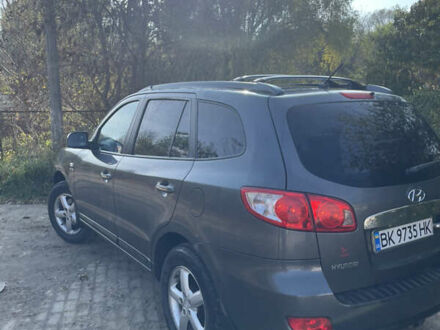Хендай Санта Фе 2007 в Сарнах на Automoto.ua Серый Хендай Санта Фе, объемом двигателя 2.2 л и пробегом 267 тыс. км за 8999 $, фото 1 на Automoto.ua