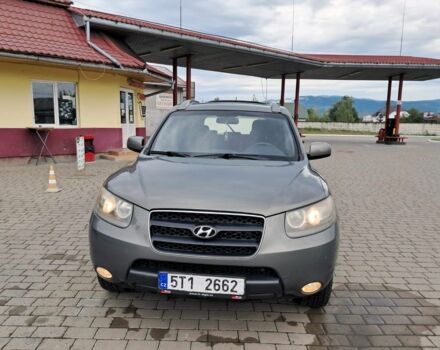 Сірий Хендай Санта Фе, об'ємом двигуна 2.2 л та пробігом 200 тис. км за 4999 $, фото 1 на Automoto.ua