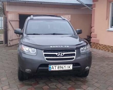 Серый Хендай Санта Фе, объемом двигателя 2.19 л и пробегом 185 тыс. км за 9600 $, фото 1 на Automoto.ua