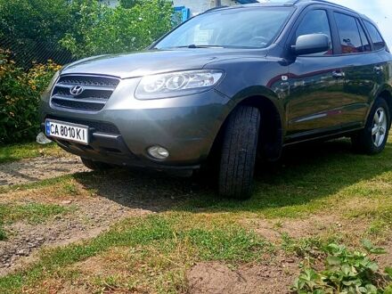 Хендай Санта Фе 2007 в Золотоноше на Automoto.ua Серый Хендай Санта Фе, объемом двигателя 2.2 л и пробегом 322 тыс. км за 9250 $, фото 1 на Automoto.ua