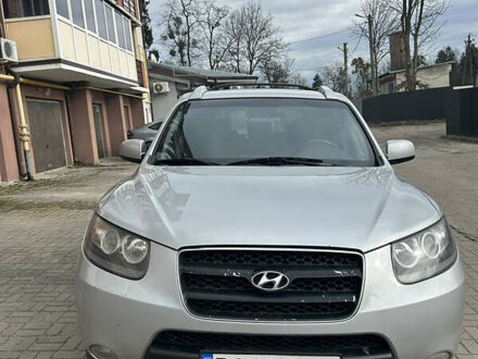 Хендай Санта Фе 2007 в Львове на Automoto.ua Серый Хендай Санта Фе, объемом двигателя 2.19 л и пробегом 249 тыс. км за 8300 $, фото 1 на Automoto.ua