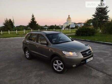 Хендай Санта Фе 2007 в Тернополе на Automoto.ua Серый Хендай Санта Фе, объемом двигателя 2.19 л и пробегом 305 тыс. км за 9500 $, фото 1 на Automoto.ua
